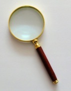 Leuchtturm (LU11) - Stylowa lupa Rosewood 50 z uchwytem z drzewa różanego