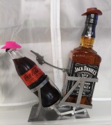 Stojak na whisky i colę. Wysyłka InPost 