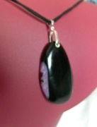 Czarny onyks z kryształem, duży wisior na rzemieniu