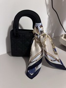 Jedwabna apaszka chustka 53 x 53 cm nowa