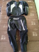 Kombinezon dwuczęściowy motocyklowy Seca.