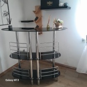 Barek z czarnego szkla