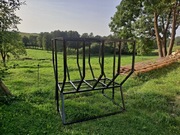 Paśnik łąkowy, Karmidło dla bydła