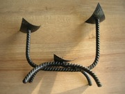 stary świecznik stalowy czarny na 3 świece brutalizm mid century PRL