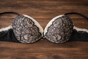 Stanik biustonosz Intimissimi 75C Push up
