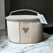 Kosmetyczka Damska Guess duża 