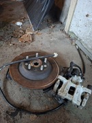 Zacisk tarcza Mazda cx-30 tyl. Komplet