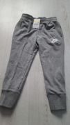 Spodnie sportowe dresowe dresy Nike r 134