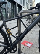 Składane zapięcie rowerowe OnGuard na szyfr – Stan bardzo dobry (jak nowe!)