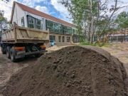 Ziemia ogrodowa przesiewana pod trawnik czarnoziem