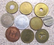 Zestaw 10 starych żetonów / tokenów (3)
