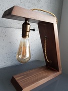 Lampa w stylu industrialnym