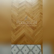 Parkiet dąb lity lakierowany , deska Podłogi24