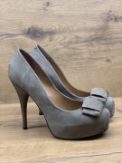 Skórzane szpilki Gino Rossi rozmiar 39