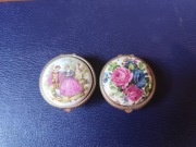 Puzderka na tabletki, drobną biżuterię. 