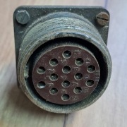 UŻYWANE GNIAZDO KABLOWE TYPU SZR 14 pin