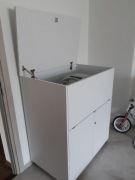 Szafa na kółkach na klucz stan idealny