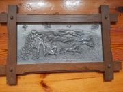 Myśliwska płaskorzeźba cynowa obraz w dębowej ramie