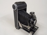 Zabytkowy aparat mieszkowy VARIO z filmem 