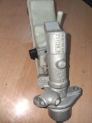 Pompka, pompa hamulcowa Toyota Avensis 1.8 T25 2005 r