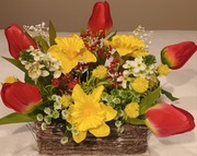 Kompozycja wiosenną, kompozycja kwiatowa, wielkanocna, kompozycja nagrobna