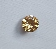 MOISSANIT ZŁOTY-BRĄZ, 0,37 ct, śr.4,8 mm.