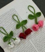 Dzwoneczki wykonane na szydełku, brelok 