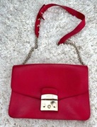Torebka kopertówka czerwona FURLA z łańcuszkiem