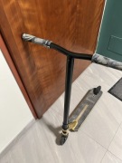 Wyczynowa hulajnoga Maddgear Curve Elite