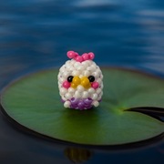 Ręcznie robiony brelok z koralików – Różowa Kaczka – prezent, ozdoba