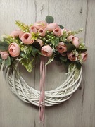 Wiosenny  wianek na drzwi  