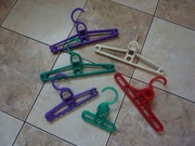 Okazja! Zestaw 6. szt  wieszaków z klamrą mix 