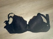 Han: Czarny biustonosz 80DD