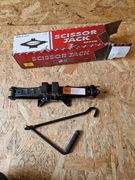 PODNOŚNIK SAMOCHODOWY TRAPEZOWY WARSZTATOWY UDŹWIG 1,5T LEWAREK