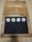 Srebrne monety z serii Lunar 3 razem z pudełkiem