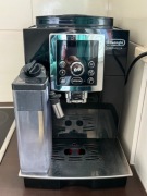 Ekspres do kawy De'Longhi ECAM23.460