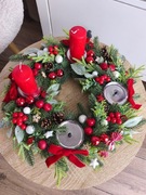 Wianek wieniec adwentowy sztuczny czerwony