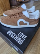 Love Moschino skórzane sneakersy przecena z 460zł brązowe