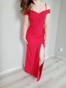 Długa, czerwona sukienka z rozcięciem 34/36