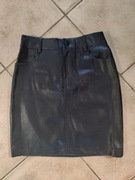 Czarna spódnica mini że skóry ekologicznej New Yorker AMISU rozmiar XS 34 