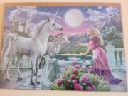 Obraz z puzzli w antyramie