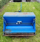 Siewnik do trawy do boisk i pól golfowych Blec MultiSeeder BMS 1400