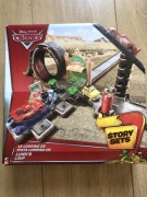 Tory Mattel Cars Pętla Luigi