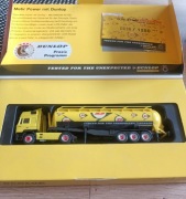 Limitowany model ciężarówki z cysterną Dunlop