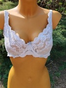 Biustonosz damski z koronką rozmiar  36 DD/ 80 DD