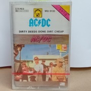 AC DC - DIRTY DEEDS DONE DIRT CHEAP - KASETA NOWA W FOLII