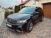 Volkswagen Tiguan R-Line 2023 – bogata konfiguracja, stan idealny