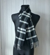 Miły miękki męski szalik w kratkę