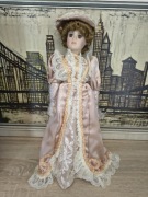 Porcelanową lalka kolekcjonerska