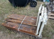 Używane widły do ładowarki.